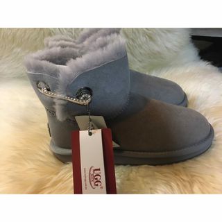 アグ(UGG)のクリスタルピンムートンブーツオーストラリアUGG(ブーツ)