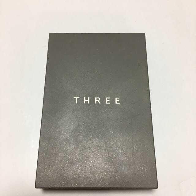 THREE(スリー)のTHREE スリー 4Dアイパレット  コスメ/美容のベースメイク/化粧品(アイシャドウ)の商品写真