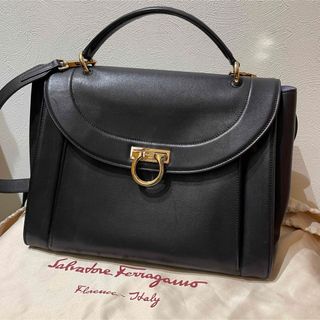 サルヴァトーレフェラガモ(Salvatore Ferragamo)のサルヴァトーレフェラガモ♦︎ソフィア レインボー ハンドバッグ(ハンドバッグ)