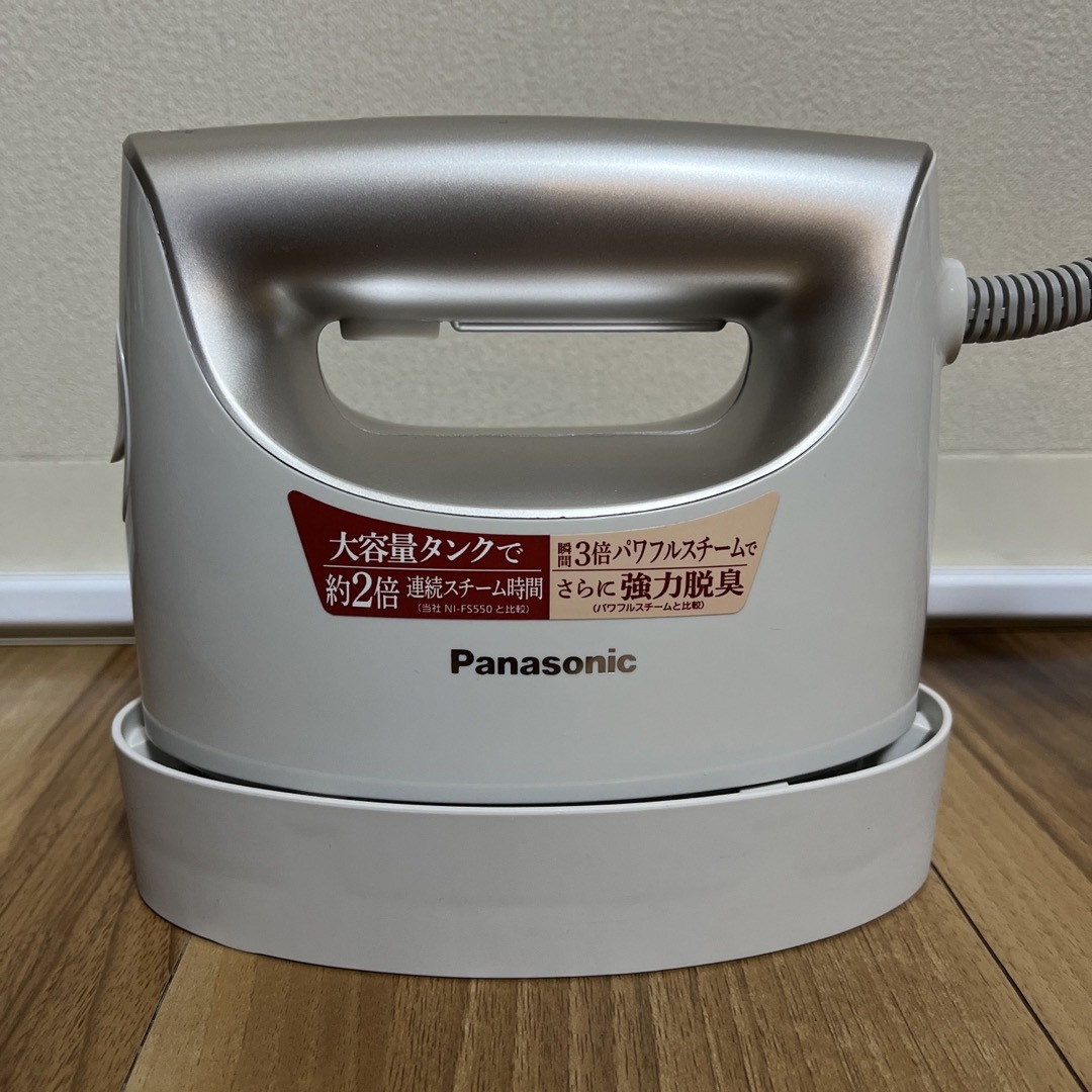 Panasonic(パナソニック)の専用　NI-CFS750 Panasonic パナソニック　訳あり スマホ/家電/カメラの生活家電(アイロン)の商品写真