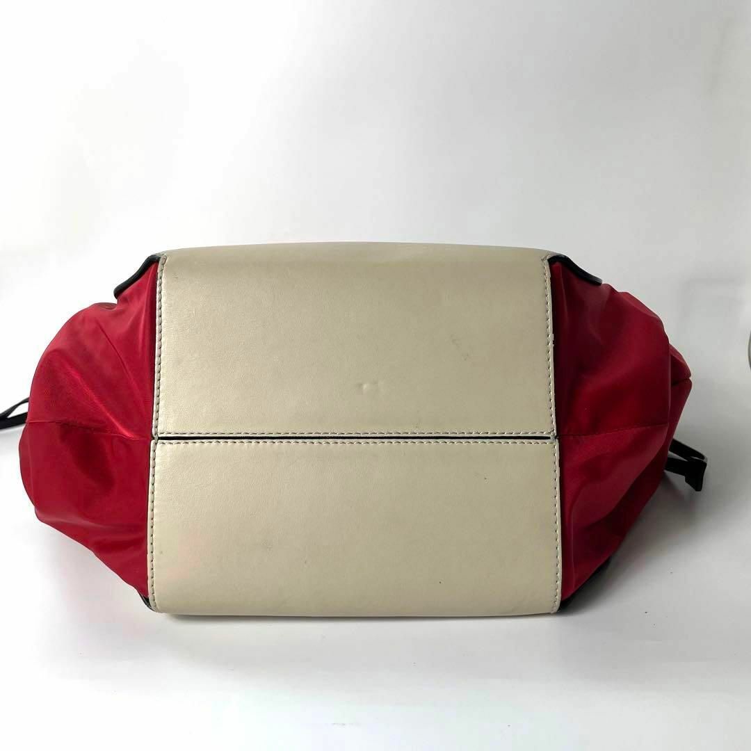 Marni(マルニ)のマルニ　MARNI GUSSET ドローストリング　トートバッグ　肩掛け可 レディースのバッグ(トートバッグ)の商品写真