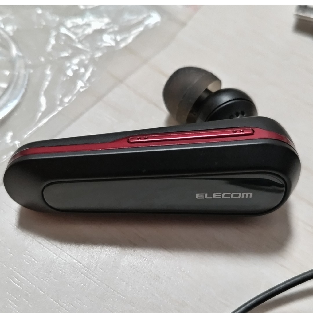 ELECOM(エレコム)のELECOM ワイヤレスステレオヘッドセット スマホ/家電/カメラのオーディオ機器(ヘッドフォン/イヤフォン)の商品写真