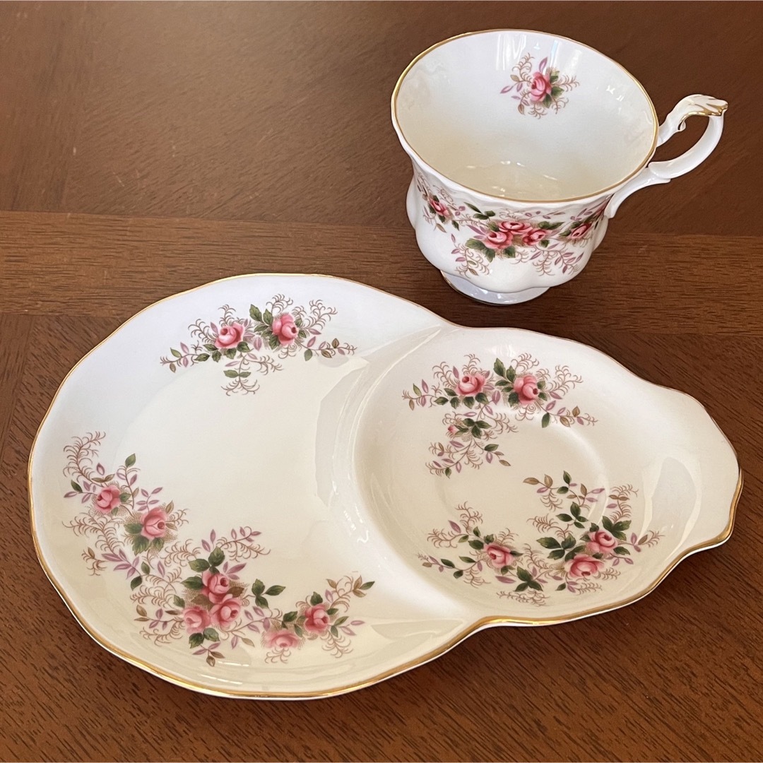 ROYAL ALBERT(ロイヤルアルバート)の【美品】ロイヤルアルバート★ラベンダーローズ★テニスセット インテリア/住まい/日用品のキッチン/食器(食器)の商品写真