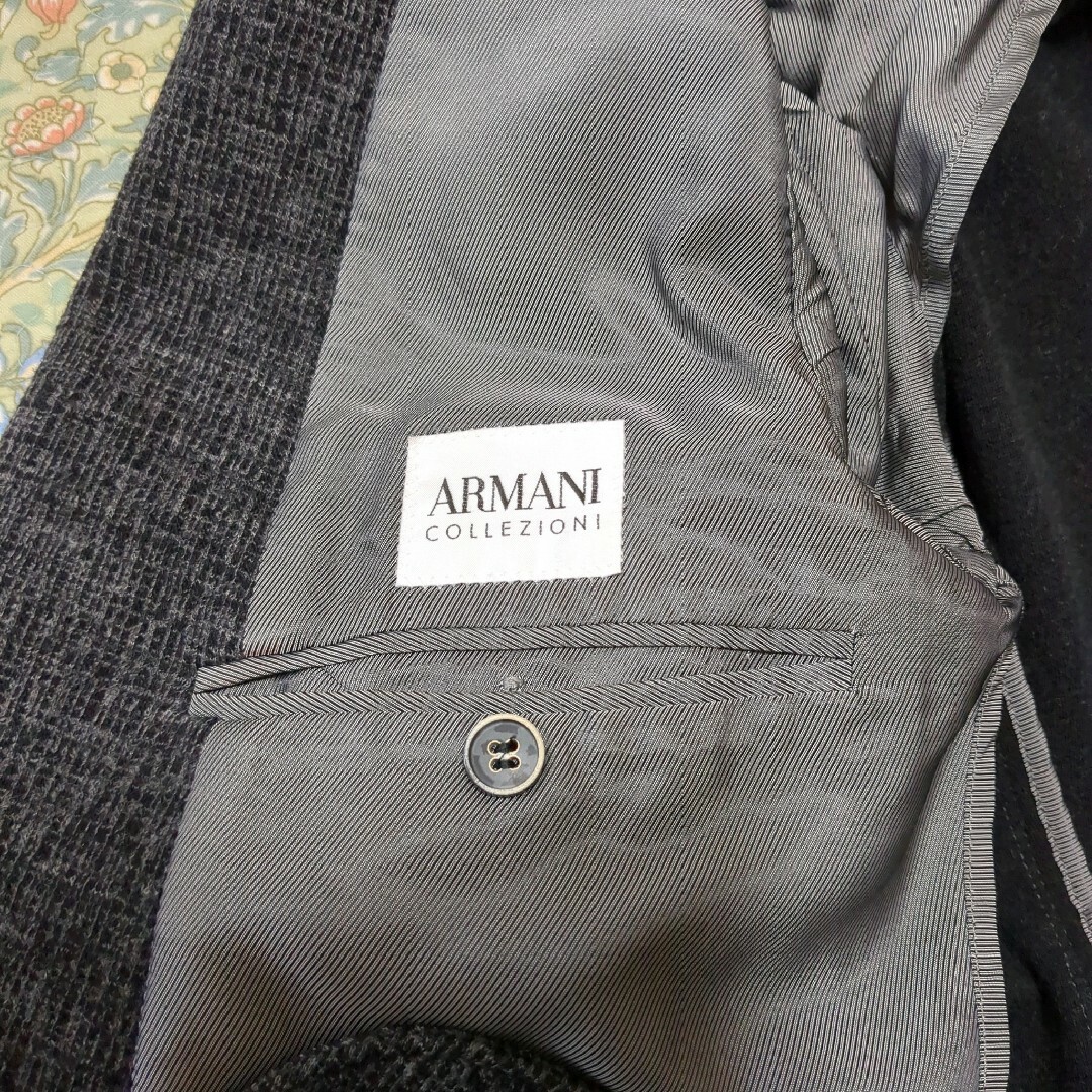 ARMANI COLLEZIONI(アルマーニ コレツィオーニ)のアルマーニコレツォーニ　ジャケット　メンズ　ブラック　シングル　46 メンズのジャケット/アウター(テーラードジャケット)の商品写真