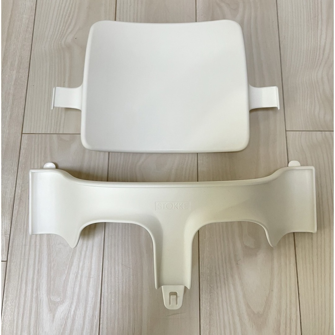 Stokke(ストッケ)のStokke トリップトラップベビーセット 白 キッズ/ベビー/マタニティの寝具/家具(その他)の商品写真