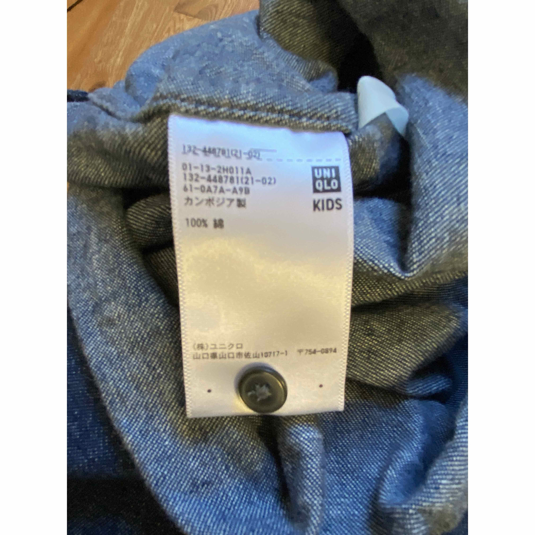 UNIQLO(ユニクロ)のデニムシャツワンピース　140cm キッズ/ベビー/マタニティのキッズ服女の子用(90cm~)(ワンピース)の商品写真