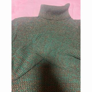 GUCCI(ニット/セーター ・ グリーン・カーキ/緑色系)のフリマ GUCCI(ニット/セーター ・ グリーン・カーキ/緑色系)のフリマ
