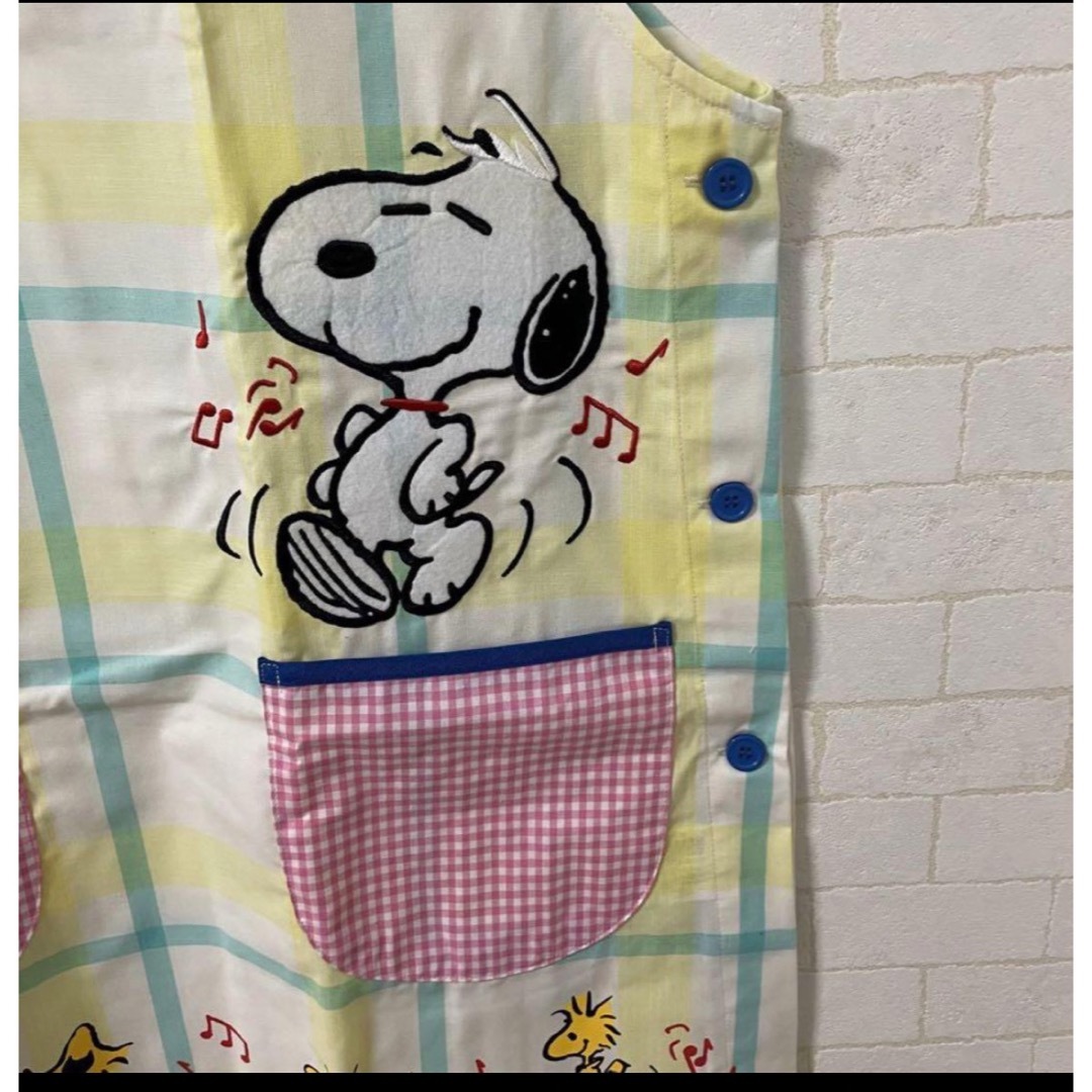 SNOOPY(スヌーピー)のスヌーピーエプロン エンタメ/ホビーのおもちゃ/ぬいぐるみ(キャラクターグッズ)の商品写真