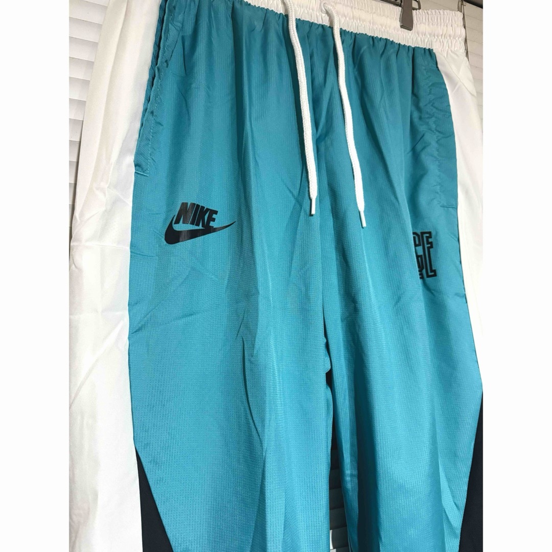 新品★ナイキ★NIKE☆ティファニーブルー★上下セットアップ★ウィンドブレーカー