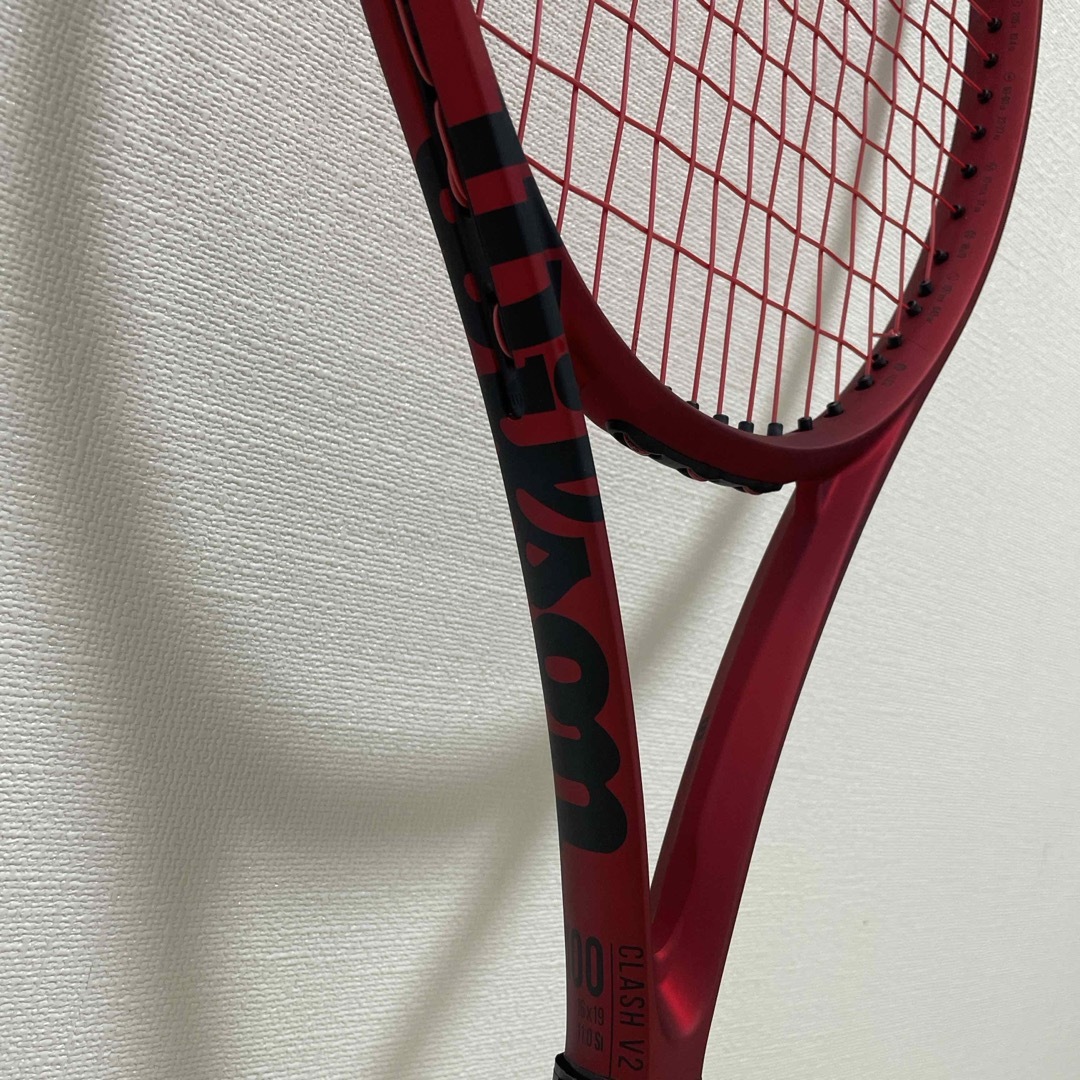wilson(ウィルソン)の Wilson CLASH 100 V2.0 WR074011 硬式テニス スポーツ/アウトドアのテニス(ラケット)の商品写真