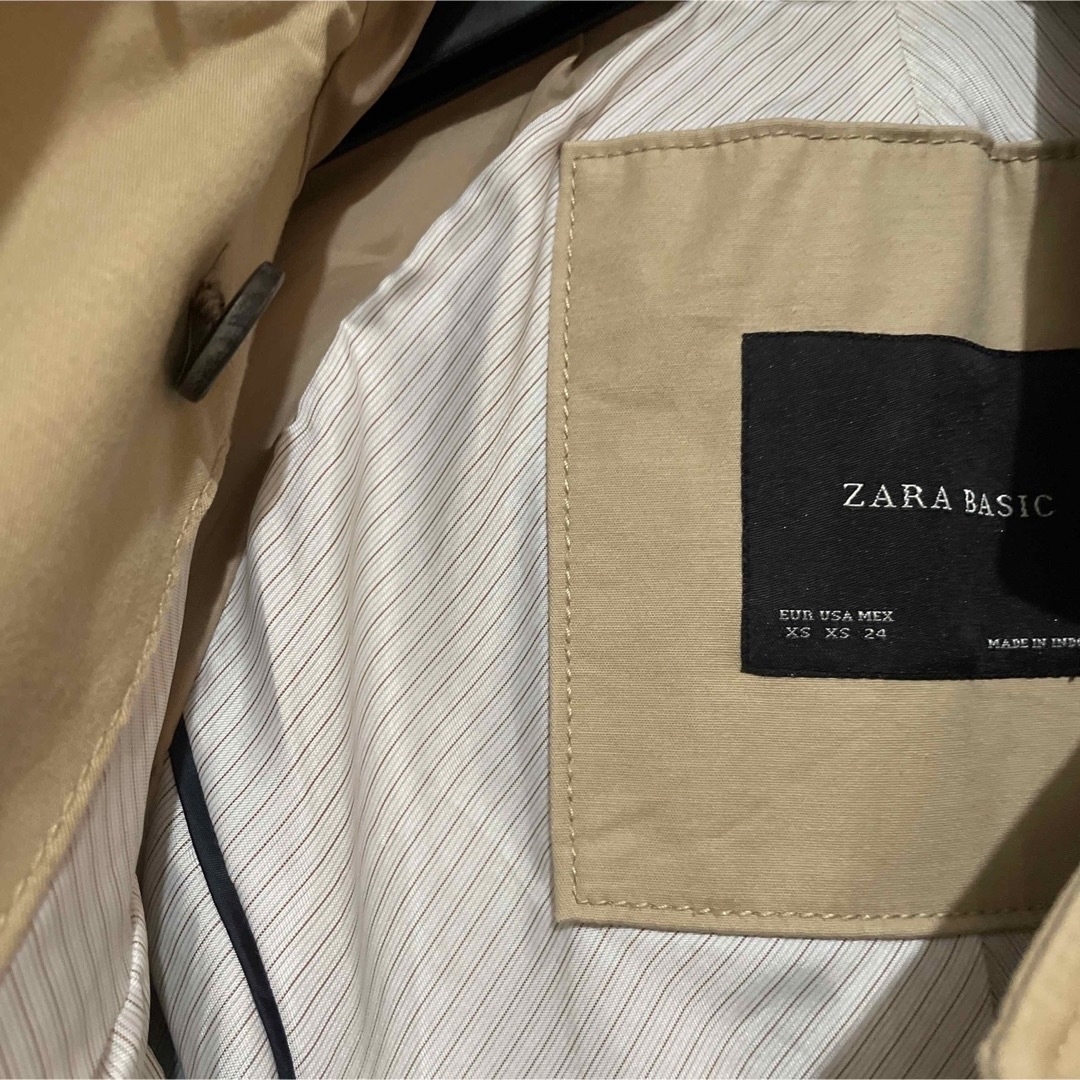 ZARA(ザラ)のZARA  トレンチコート　XS レディースのジャケット/アウター(トレンチコート)の商品写真