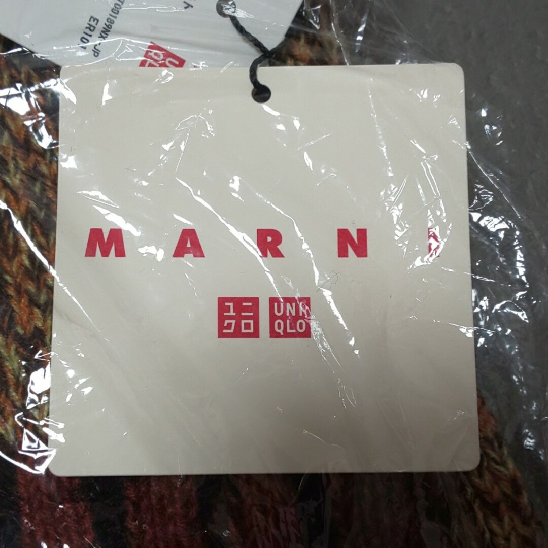 ミックスカラーニットフードストール ダークオレンジ ユニクロ×MARNI レディースのファッション小物(ストール/パシュミナ)の商品写真