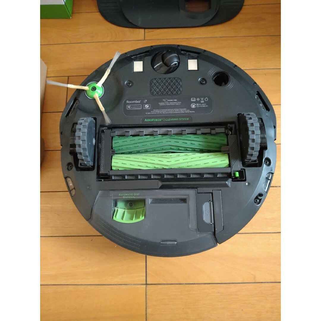 iRobot(アイロボット)のルンバi7+ iRobot ロボット掃除機 Works wit スマホ/家電/カメラの生活家電(掃除機)の商品写真