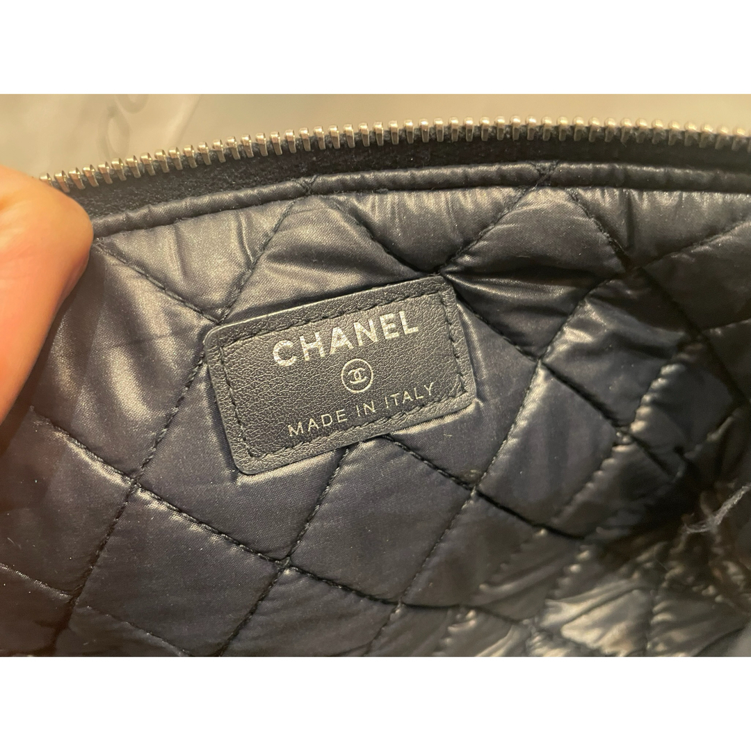 CHANEL(シャネル)のCHANEL シャネル デニム レディースのファッション小物(ポーチ)の商品写真