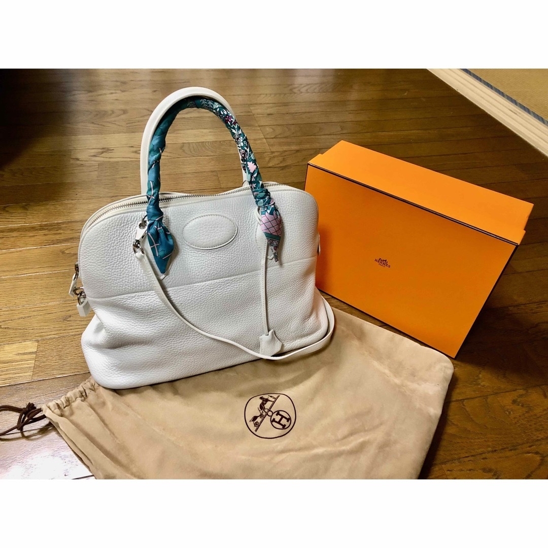 Hermes(エルメス)のHERMESエルメス　ボリード35トリヨンクレマンス　ホワイト レディースのバッグ(ショルダーバッグ)の商品写真