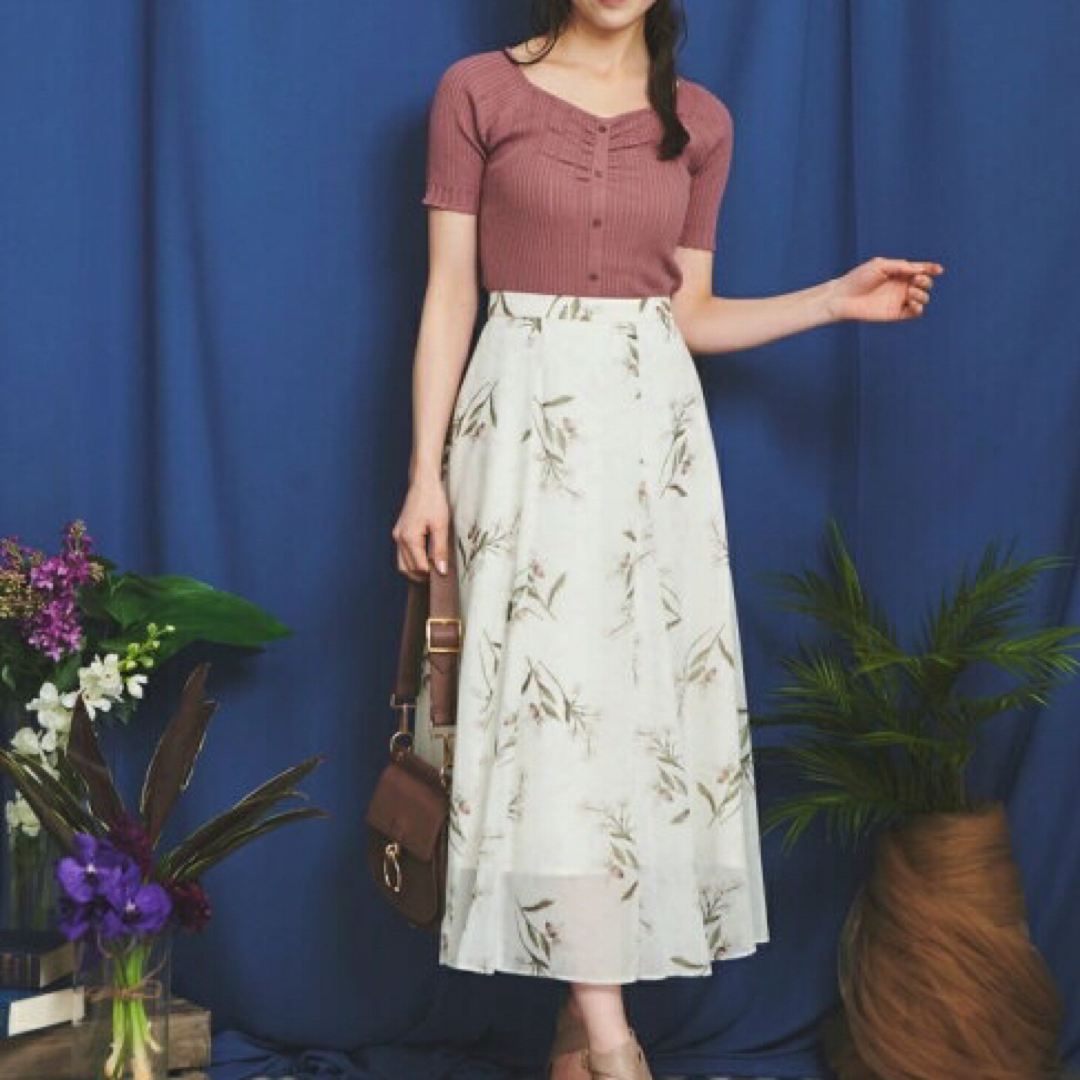 Noela(ノエラ)のNoela シャドーフラワースカート レディースのスカート(ロングスカート)の商品写真
