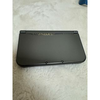 ニンテンドー3DS(ニンテンドー3DS)のニンテンドー3DSLLブラックメタリック ファイナルファンタジーⅣ.Ⅴ.Ⅵ付き！(携帯用ゲーム機本体)