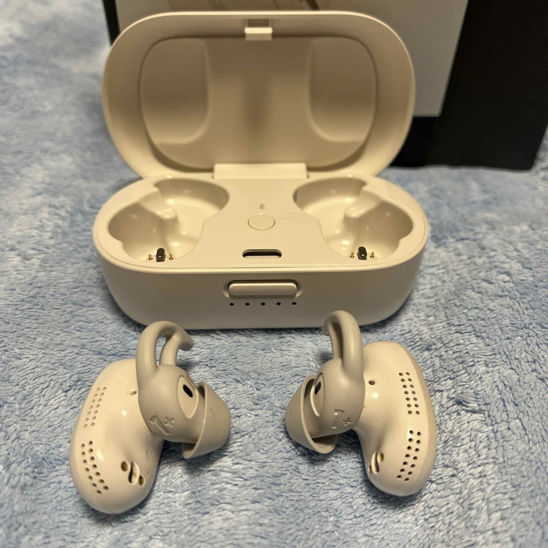 ドイツ産のnoveroのBluetoothヘッドセットで イヤ ドイツ産のnoveroのBluetoothヘッドセットで イヤ