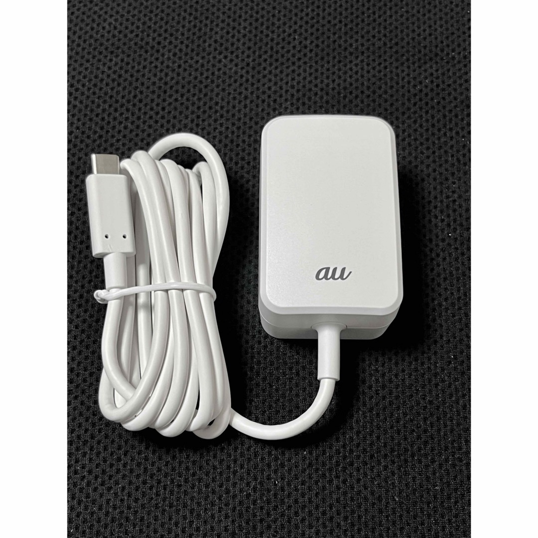 au(エーユー)のKDDI純正品 0601PQA スマホ/家電/カメラのスマートフォン/携帯電話(バッテリー/充電器)の商品写真