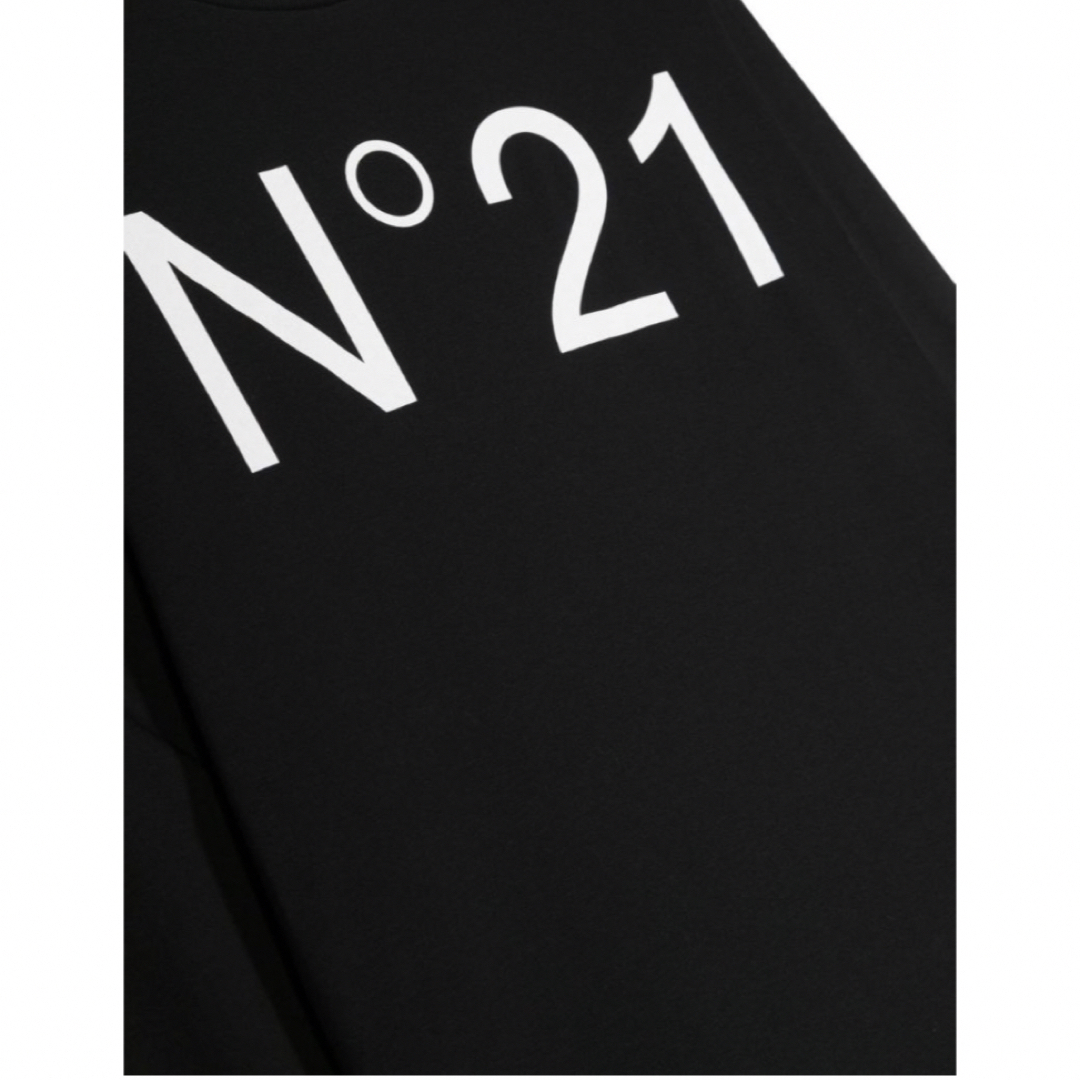 N°21(ヌメロヴェントゥーノ)のN°21 ヌメロヴェントゥーノ　ロンTシャツ　新品　16Y ブラック レディースのトップス(Tシャツ(半袖/袖なし))の商品写真