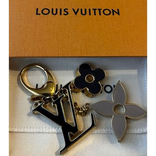 ルイヴィトン(LOUIS VUITTON)のチャーム⭐︎Lv(チャーム)