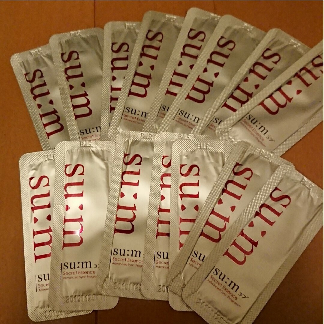 su:m37°(スム)のsu:m37 シークレットエッセンス コスメ/美容のスキンケア/基礎化粧品(美容液)の商品写真
