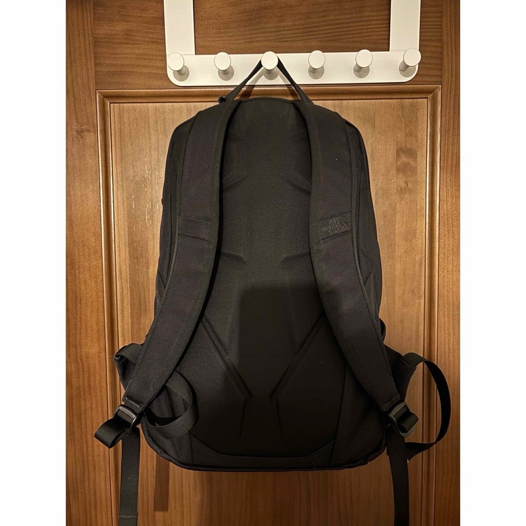 THE NORTH FACE(ザノースフェイス)のTHE NORTH FACEリュック Shuttle Daypack Slim メンズのバッグ(バッグパック/リュック)の商品写真