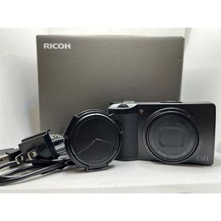 リコー(RICOH)の美品　リコー　RICOH GRIII(コンパクトデジタルカメラ)