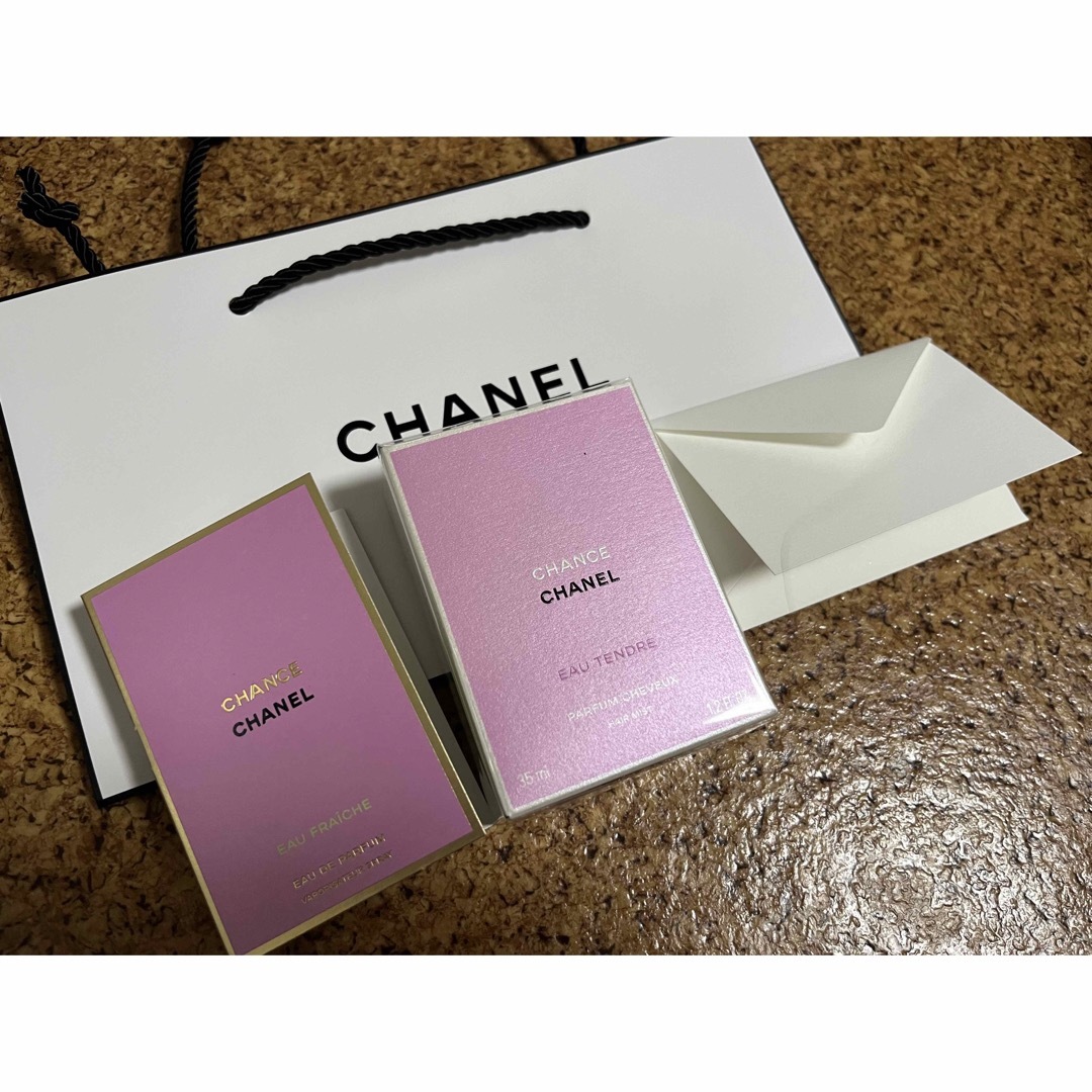 CHANEL(シャネル)のCHANEL 新品　ヘアミスト　ミニサンプル付　オータンドゥル 35ml コスメ/美容のヘアケア/スタイリング(ヘアウォーター/ヘアミスト)の商品写真