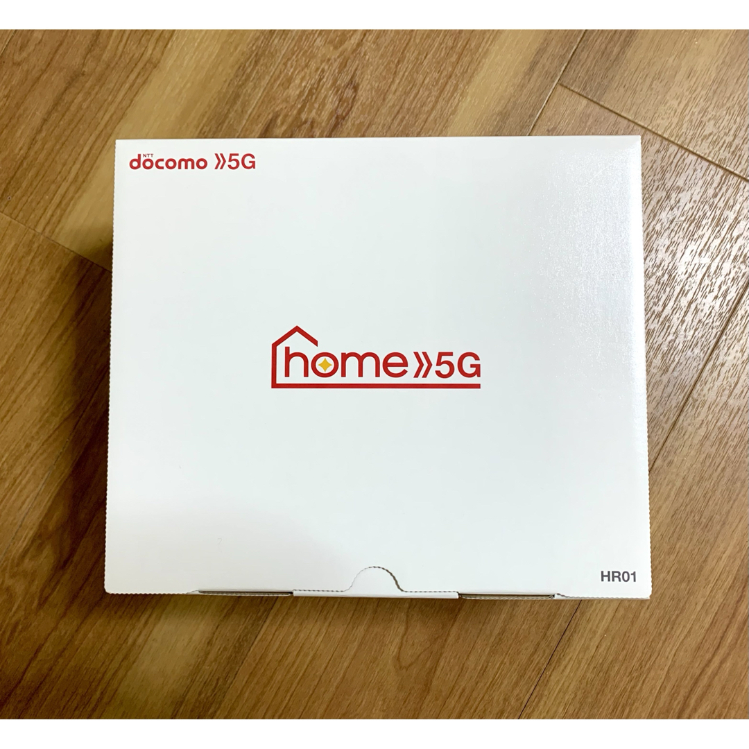 NTTdocomo(エヌティティドコモ)のSHARP home 5G HR01 ダークグレー スマホ/家電/カメラのPC/タブレット(PC周辺機器)の商品写真