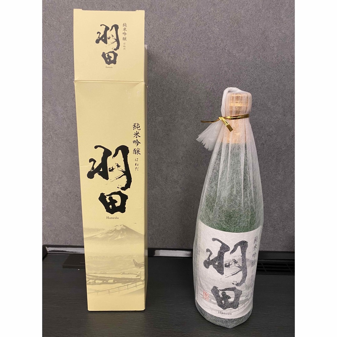 豊島屋(トヨシマヤ)の金婚 純米吟醸 羽田 720ml 食品/飲料/酒の酒(日本酒)の商品写真