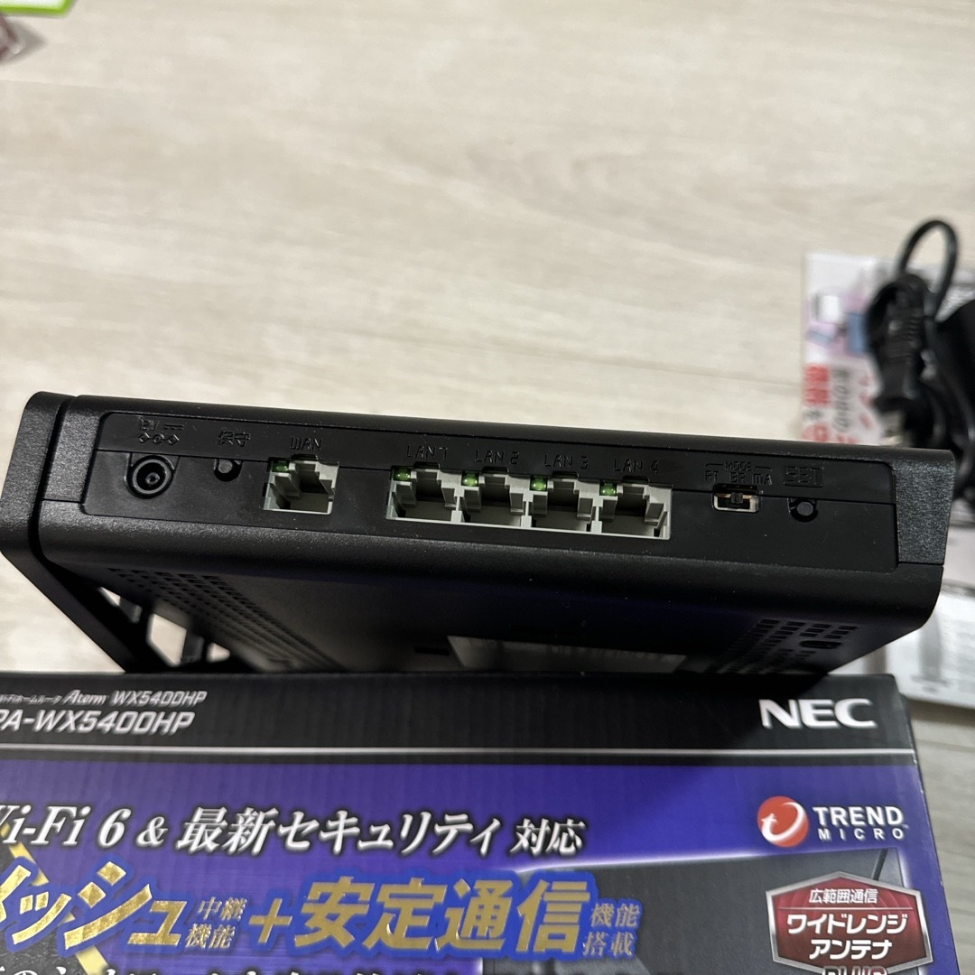 NEC(エヌイーシー)の【みねた様】専用NEC 無線ルータ ブラック PA-WX5400HP スマホ/家電/カメラのPC/タブレット(PC周辺機器)の商品写真