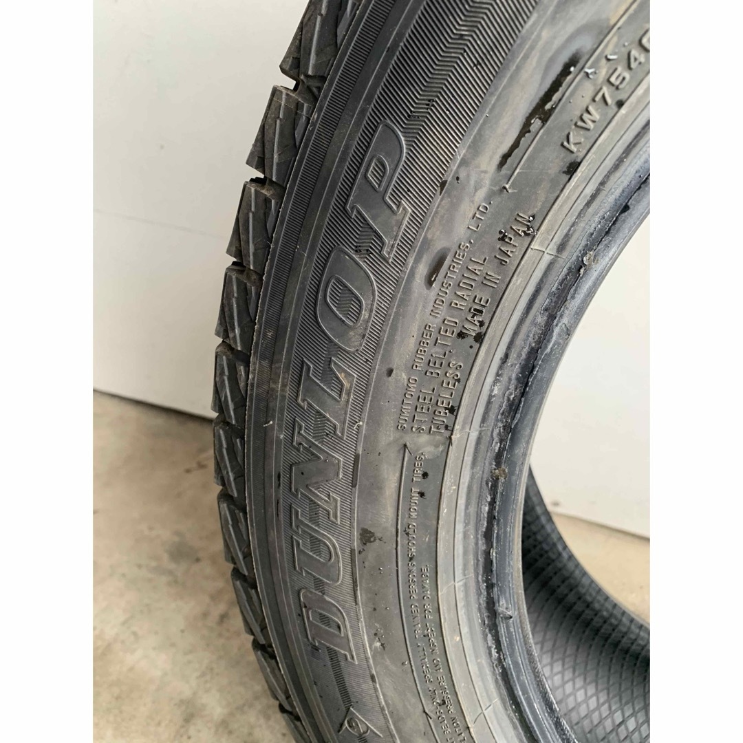 タイヤ・ホイールダンロップ　215/60R/17 スタッドレスタイヤ