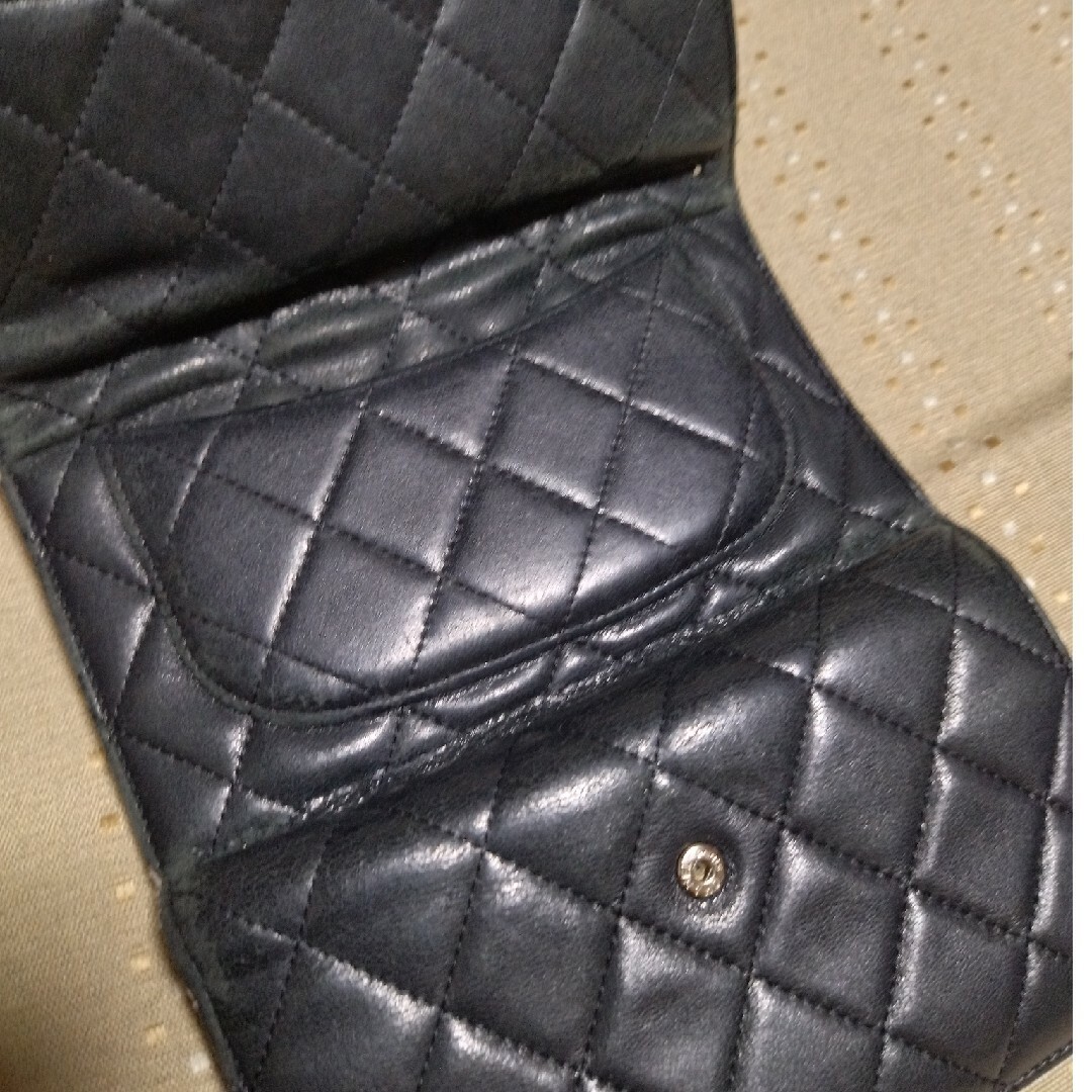 CHANEL(シャネル)のCHANEL マトラッセ財布 14901404 シール、カード付 リメイク用 レディースのファッション小物(財布)の商品写真