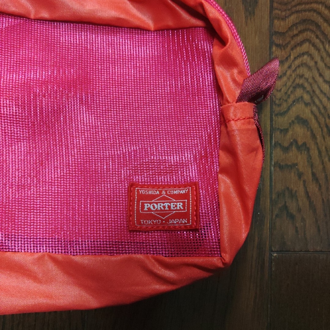 PORTER(ポーター)のPORTER　snack pack トラベルバック　ピンク　メッシュ レディースのバッグ(その他)の商品写真