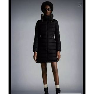 MONCLER(ダウンジャケット)のフリマアイテム一覧 MONCLER(ダウンジャケット)のフリマアイテム一覧