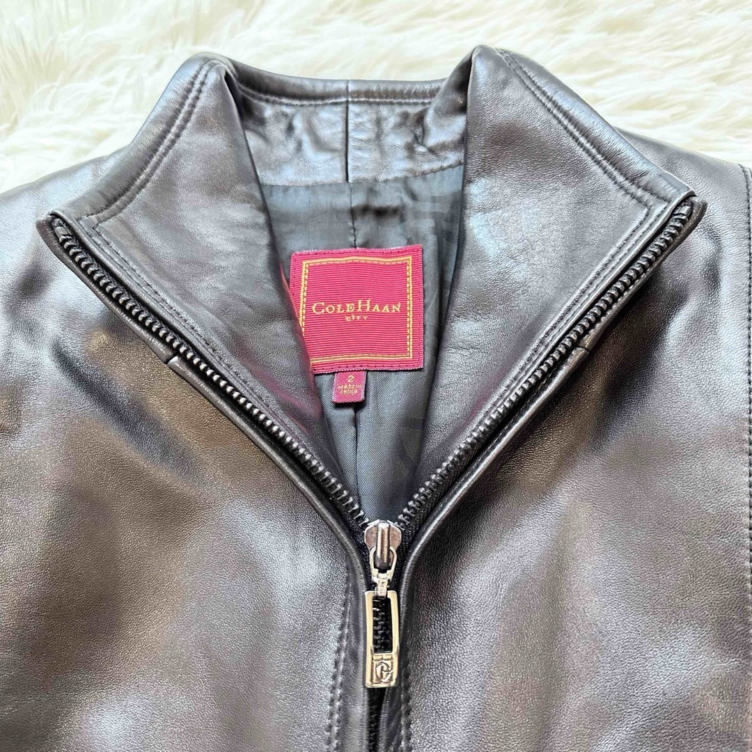 Cole Haan(コールハーン)のコールハーン レザージャケット ラムスキン 羊革 ブラック 黒 Mサイズ レディースのジャケット/アウター(ライダースジャケット)の商品写真