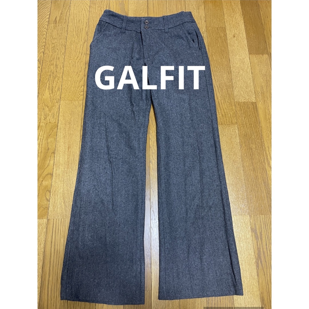 GAL FIT(ギャルフィット)のギャルフィット　ワイドパンツ　ダークグレー　M 毛　ウール　秋冬　オフィス レディースのパンツ(カジュアルパンツ)の商品写真