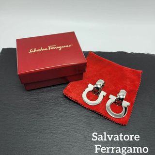 サルヴァトーレフェラガモ(Salvatore Ferragamo)の【極美品】Ferragamo イヤリング 大ぶり ガンチーニ 2way シルバー(イヤリング)