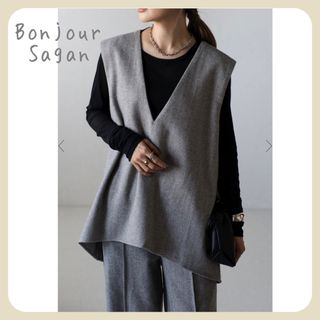 ボンジュールサガン(BONJOUR SAGAN)の新品　ヘリンボーンショルダータックディープVベスト　Bonjour sagan(ベスト/ジレ)