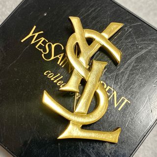 イヴサンローラン(Yves Saint Laurent)のイヴサンローラン　ロゴブローチ　vintage(ブローチ/コサージュ)