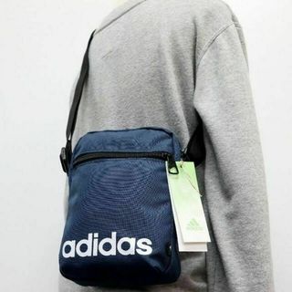 アディダス(adidas)の(新品)adidas　ショルダーバッグ　　(ショルダーバッグ)