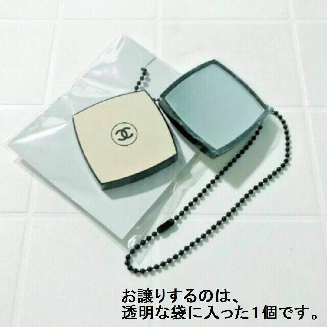 CHANEL - シャネル ミニミラー 鏡 キーホルダー 新品・未使用 CHANEL - シャネル ミニミラー 鏡 キーホルダー 新品・未使用