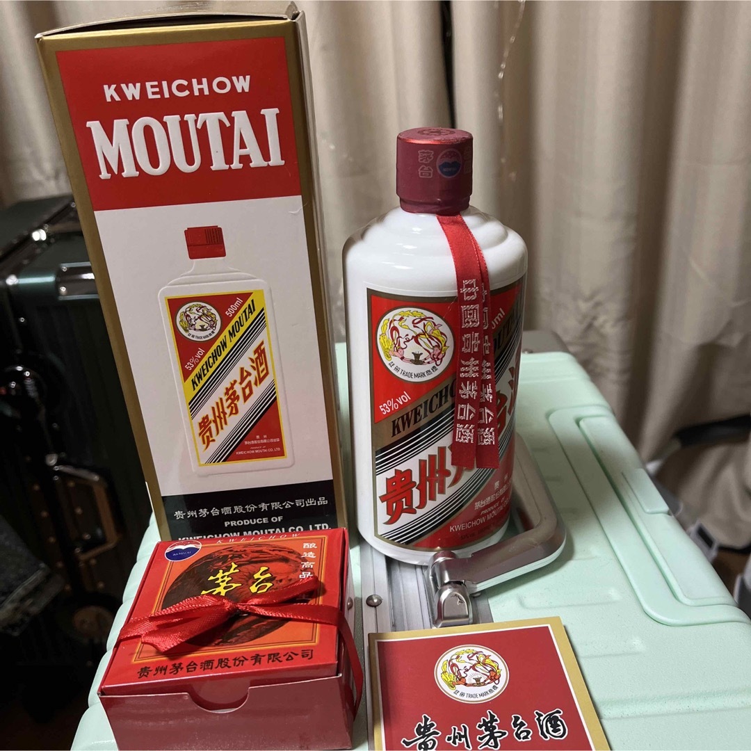 同時購入品 貴州茅台酒 マオタイ 天女ラベル＋通常品 未開栓品1本です