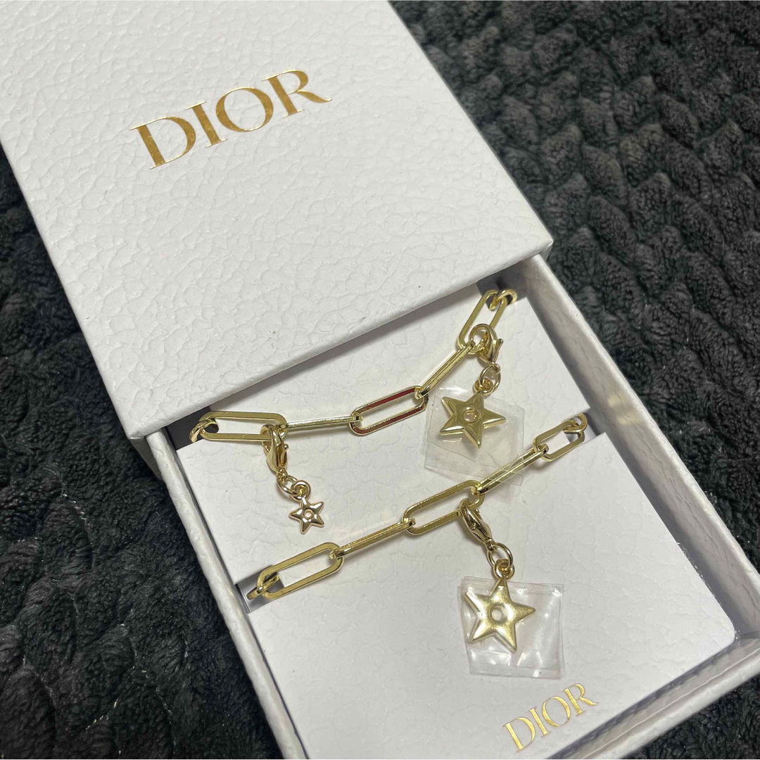 Dior(ディオール)のDIOR ディオールストラップチャーム ノベルティー 非売品 レディースのファッション小物(キーホルダー)の商品写真