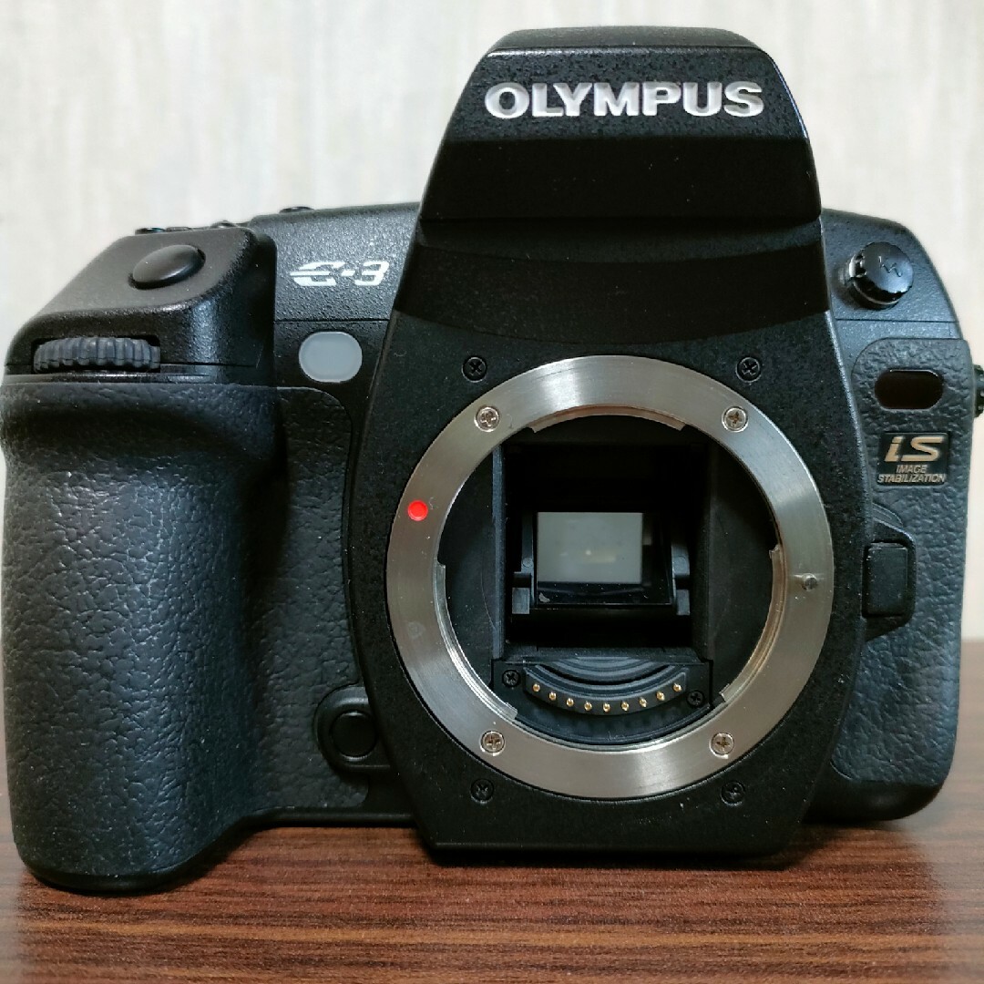 OLYMPUS(オリンパス)のオリンパス デジタル一眼レフカメラ E3 ボディー OLYMPUS スマホ/家電/カメラのカメラ(デジタル一眼)の商品写真