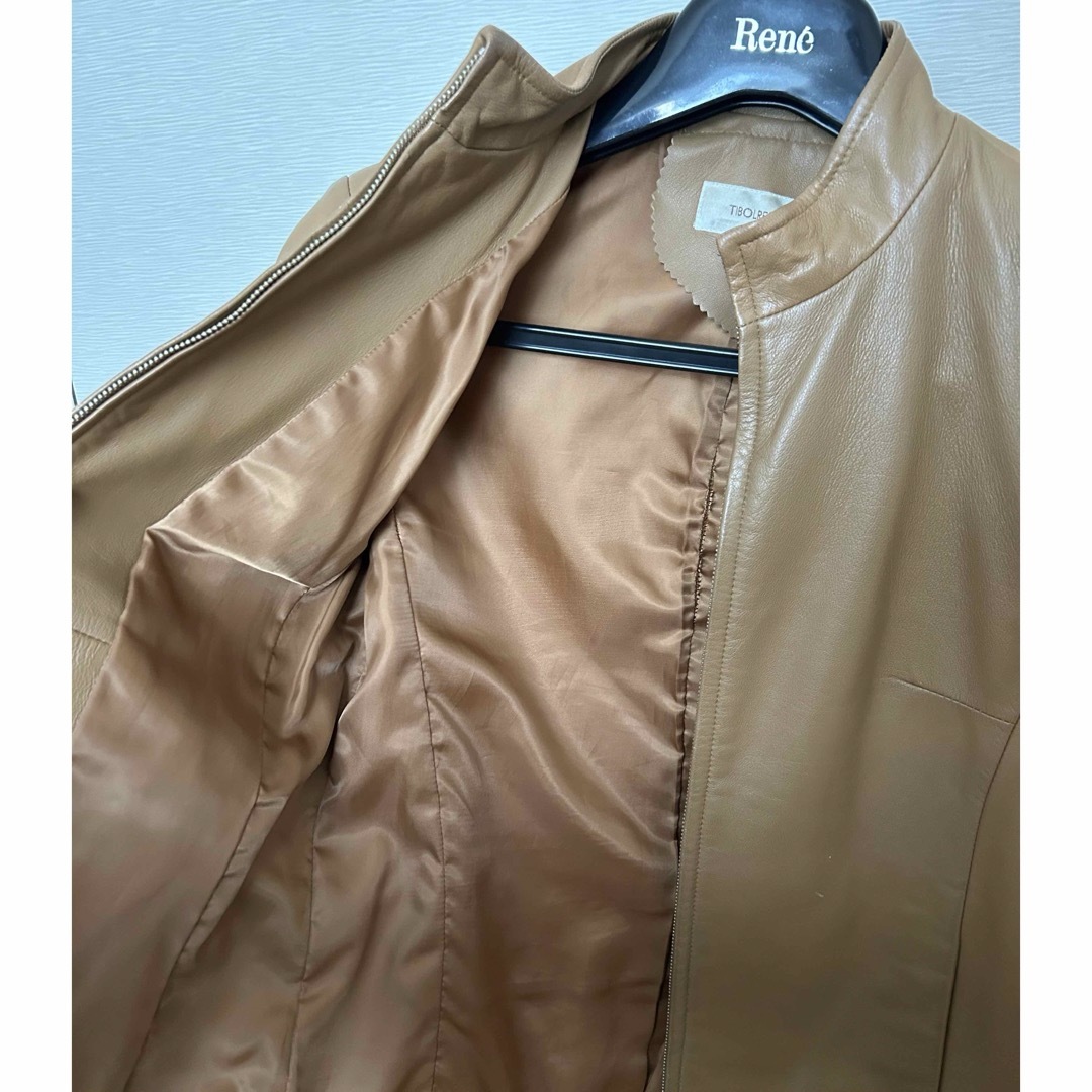 イタリアンレザー ジャケット ベージュ ブラウン キャメル Sサイズ ライダース レディースのジャケット/アウター(ライダースジャケット)の商品写真
