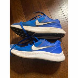 ナイキ(NIKE)のNIKE 23.5センチ　スニーカー(スニーカー)