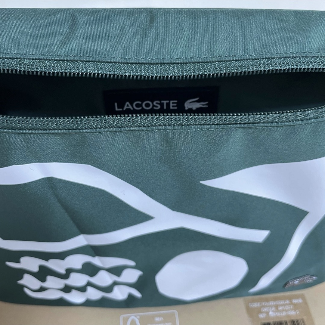 LACOSTE(ラコステ)の❮新品❯ラコステ ロゴ ポーチ 緑 ワニ ノベルティ 非売品 ケース レディースのファッション小物(ポーチ)の商品写真