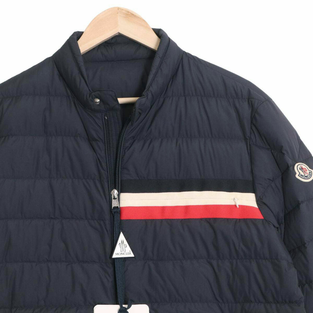 MONCLER(モンクレール)のモンクレール YERES ダウンジャケット 1A527 00 5396F メンズ ネイビー MONCLER [美品] 【中古】 【アパレル・小物】 メンズのジャケット/アウター(その他)の商品写真